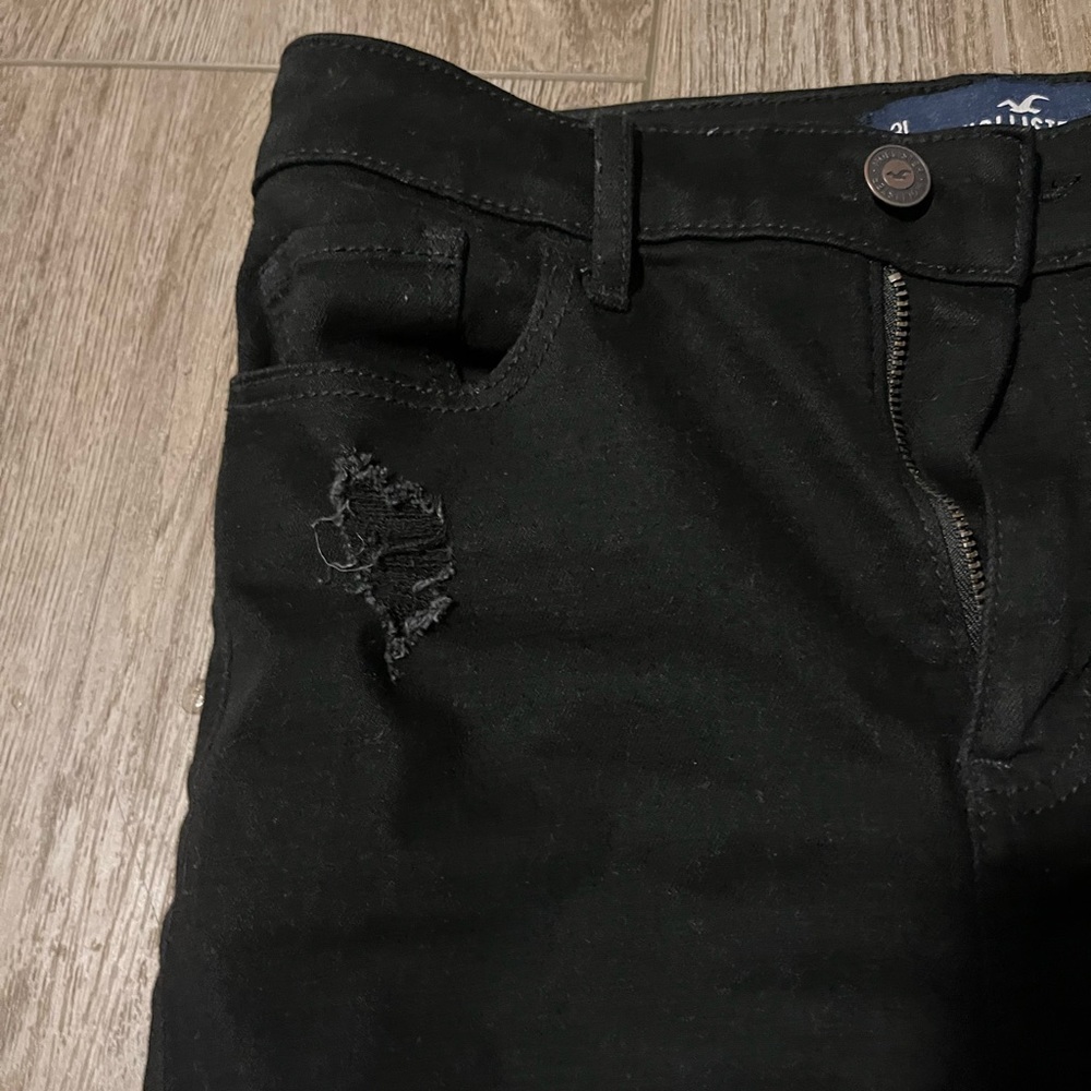 Long Ripped Jeans